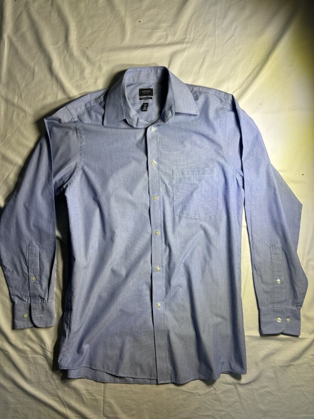 Arrow Classic Fit Long Sleeve Button Up Dress Shirt Small 14-14.5 32/33 Blue